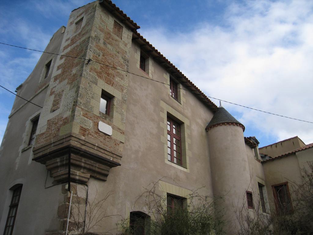 Le Logis Des Tourelles Bed and Breakfast Beaupréau Εξωτερικό φωτογραφία